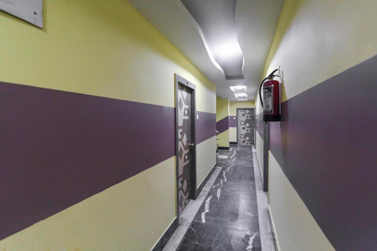 Oyo 60609 Hotel Tanushree Rampurhat Exterior foto